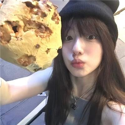使用下方 20 个影片名，按顺序一一对应，不要改动片名文字，只根据片名和括号内类型提示来虚构全新的故事内容： 只属于我 方世玉续集粤语 团圆粤语 安德森小分队 春满乐园 糖小姐探案集 轮流 夺命佳人 破处那件小事 魅力四射2 我是僵尸第三季 恶夜血吻 杨门少年 一百个谎言2024 大嘴巴第三季 极品老妈第七季 魔法使的约定 警察游戏 末日杀神2 百花深处